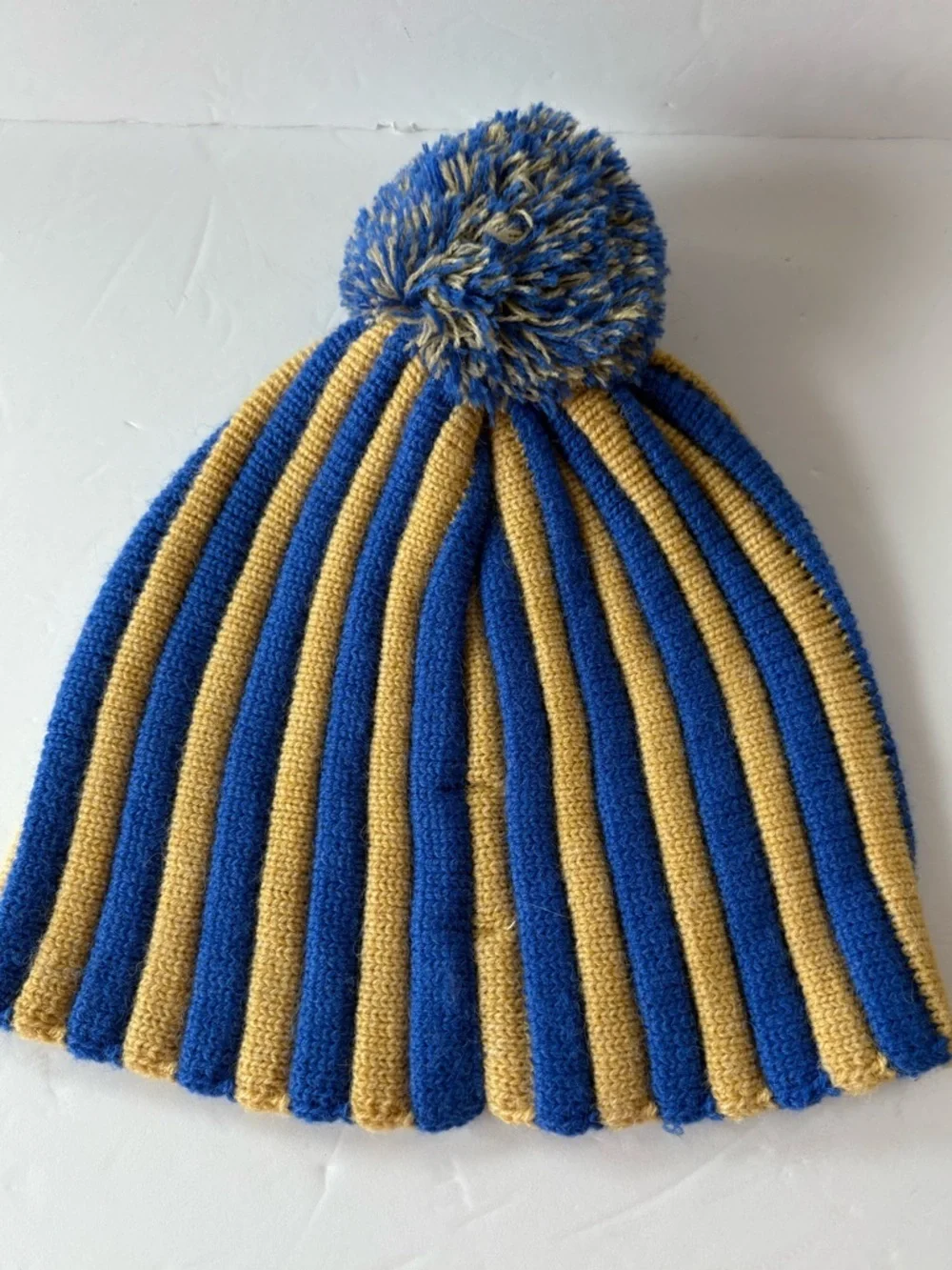 NWOT Free People FP Movement Alpine Pom Beanie